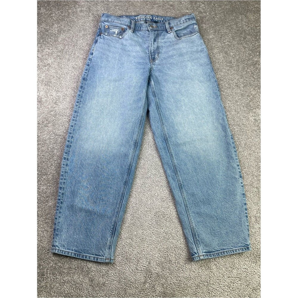American Eagle Barrel Jeans Women’s 6 Blue Tapered High Rise Light Wash